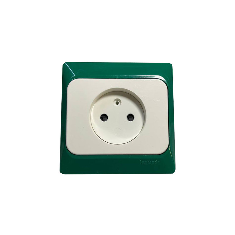 پریز برق لگرند مدل 681115 main 1 4