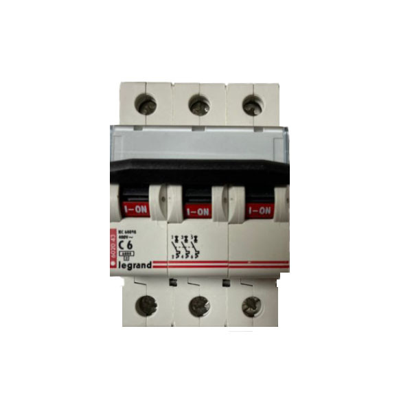 فیوز مینیاتوری 3 فاز 6 آمپر لگراند مدل C6