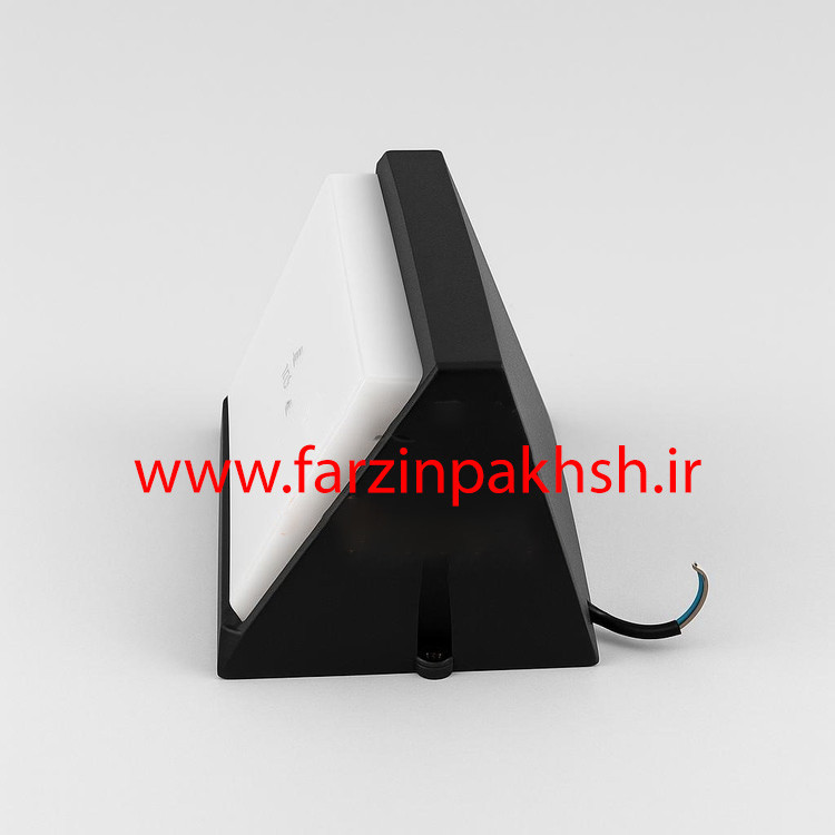 چراغ دیواری 12 وات IP65 پارس شعاع توس مدل آروین بدنه مشکی